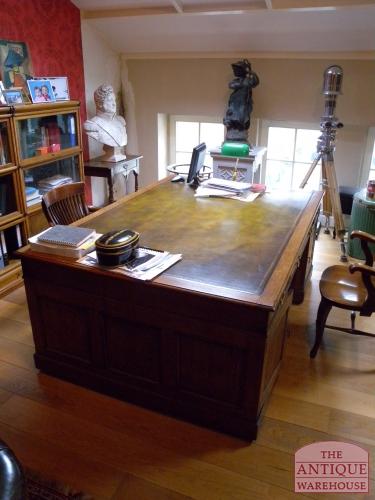 Escritorio de socios de roble antiguo 2