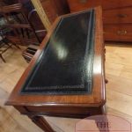Escritorio o mesa auxiliar de caoba antigua 2