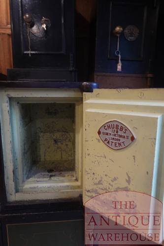 caja británica antigua Chubb 3