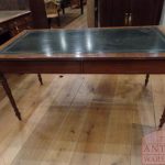 Escritorio antiguo inglés de madera de caoba 2
