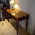 Escritorio antiguo de caoba alrededor de 1850 2