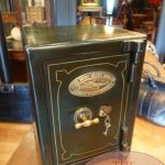 caja fuerte inglesa antigua 1