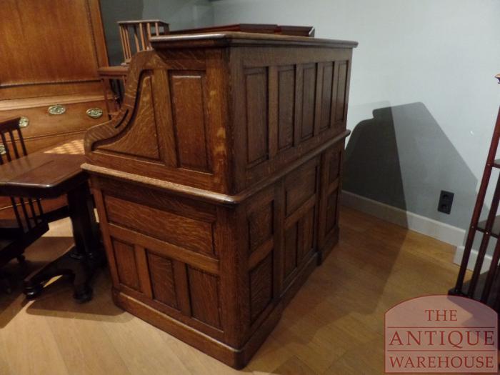 Escritorio cilíndrico antiguo de roble 4